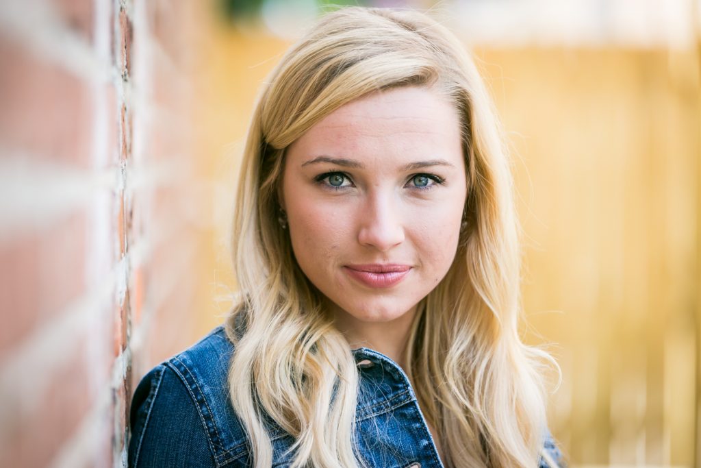 Headshot retouching images before and after of a young blond actress