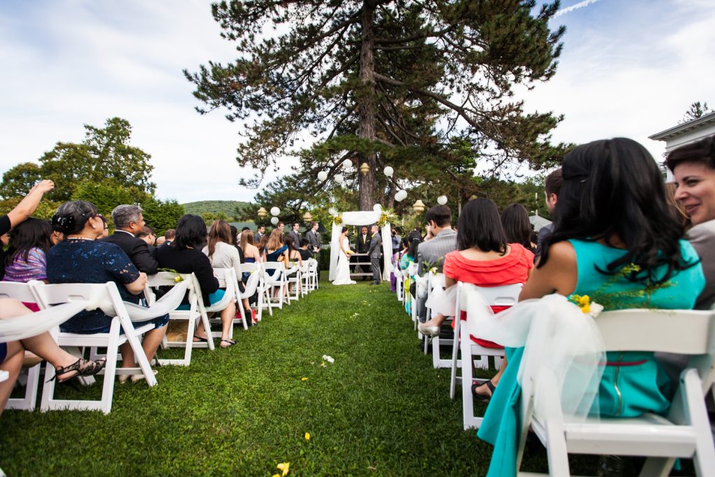 Wide shot of Highlands Country Club wedding ceremony