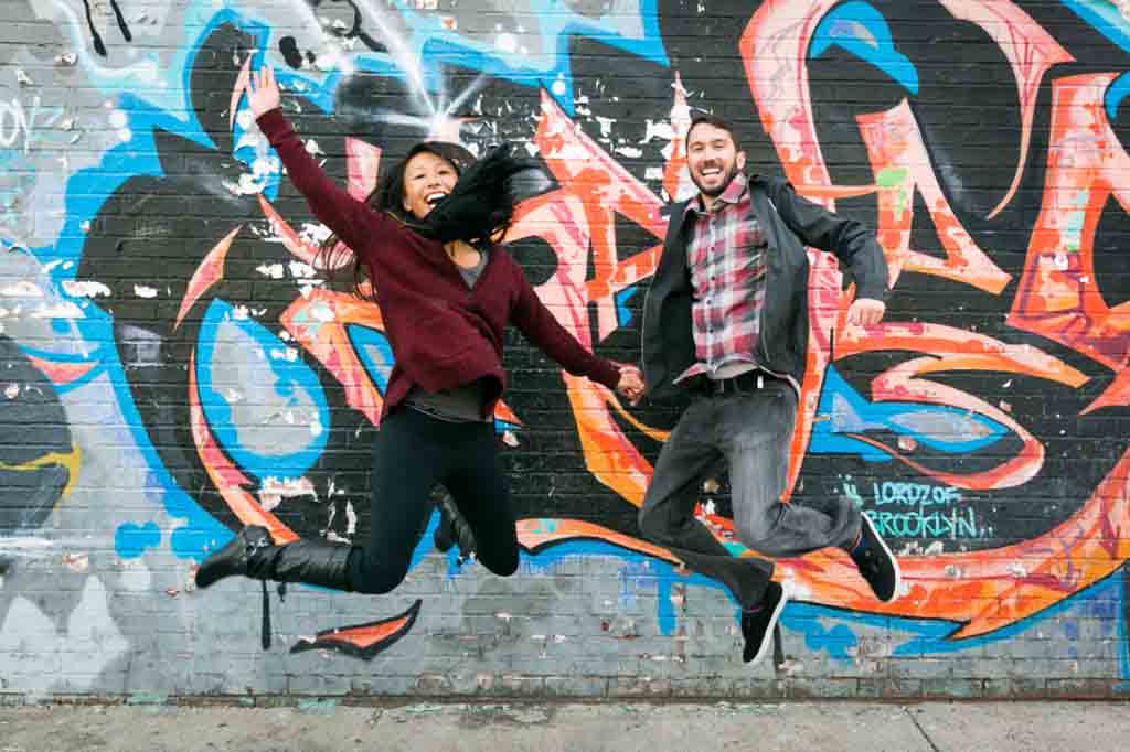 DUMBO engagement photographer, Kelly Williams, captures a couple in love