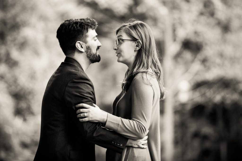 Couple at a Fort Tryon Park engagement portrait