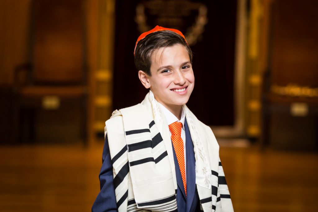 Temple portrait by bar mitzvah photographer, Kelly Williams