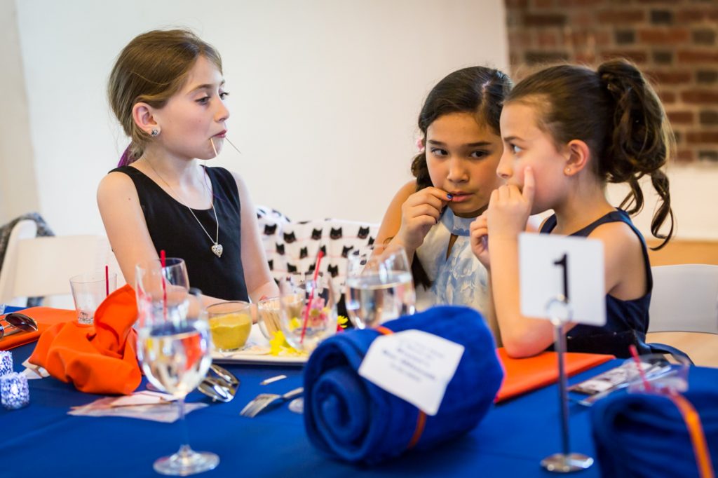 Kids playing by bar mitzvah photographer, Kelly Williams