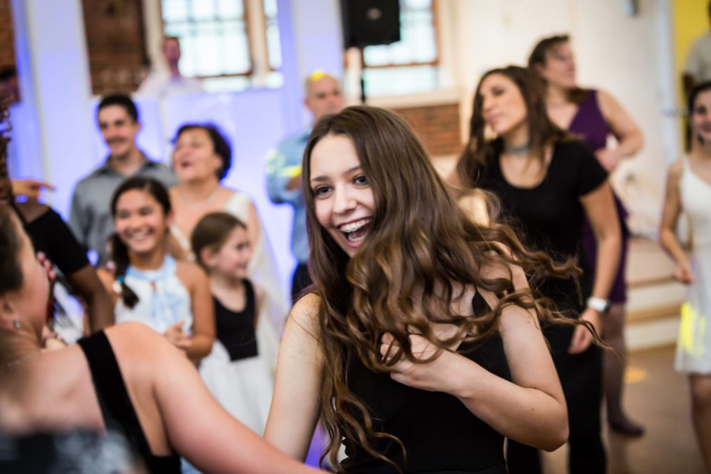 Kids dancing by bar mitzvah photographer, Kelly Williams