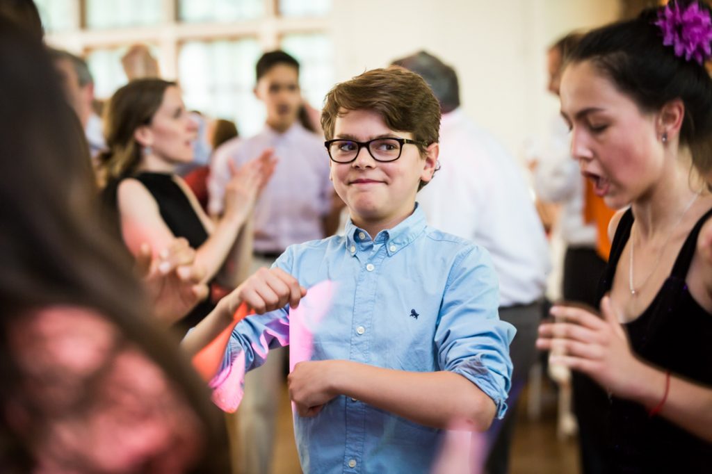 Kids dancing by bar mitzvah photographer, Kelly Williams