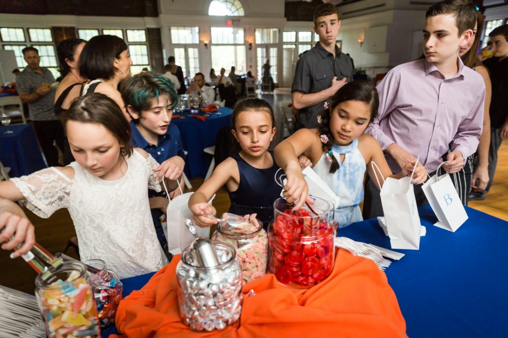 Guests enjoying a bar mitzvah by bar mitzvah photographer, Kelly Williams