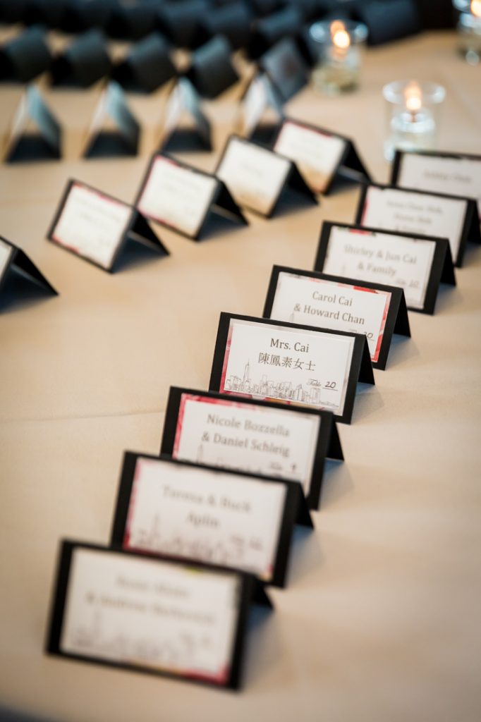 Escort cards as a wedding DIY project