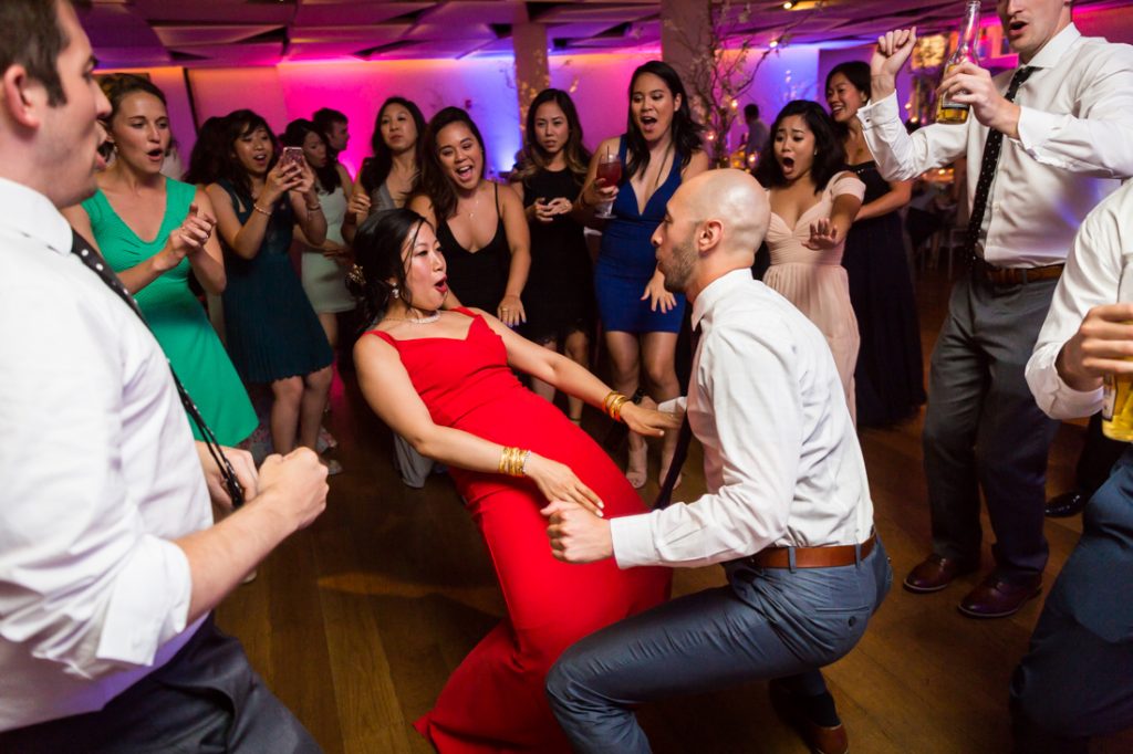 Dancing at a Maritime Parc wedding