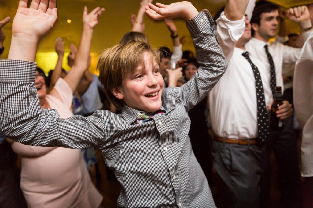 Dancing at a Maritime Parc wedding