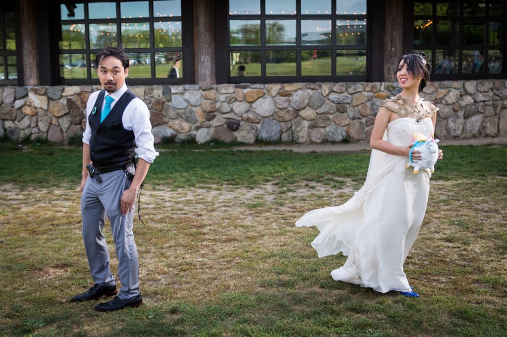 First look at a Bear Mountain Carousel wedding