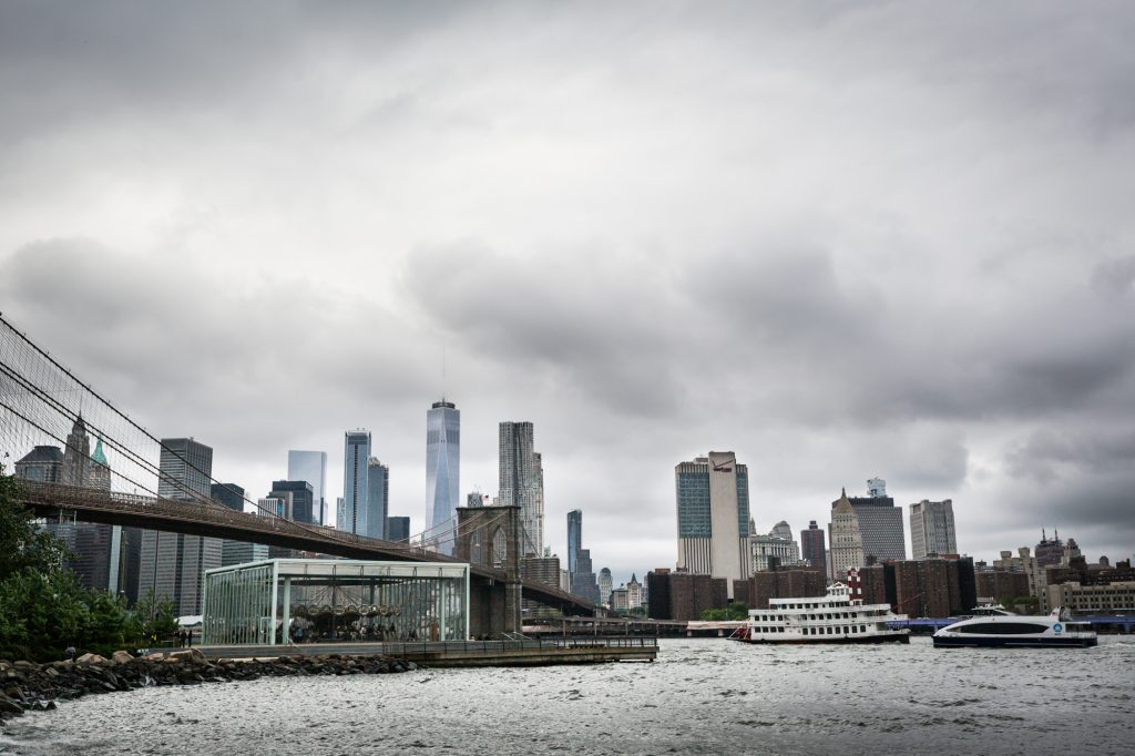 Overcast skies in NYC for a Brooklyn Bridge Park family portrait