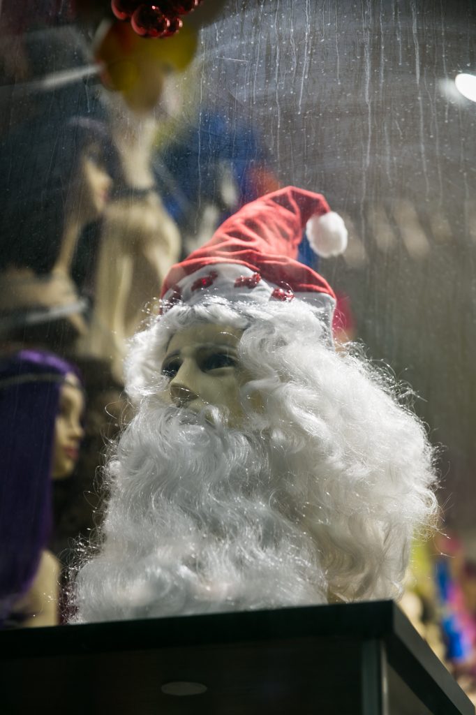 Mannequin with santa hat for an article on NYC holiday card location suggestions