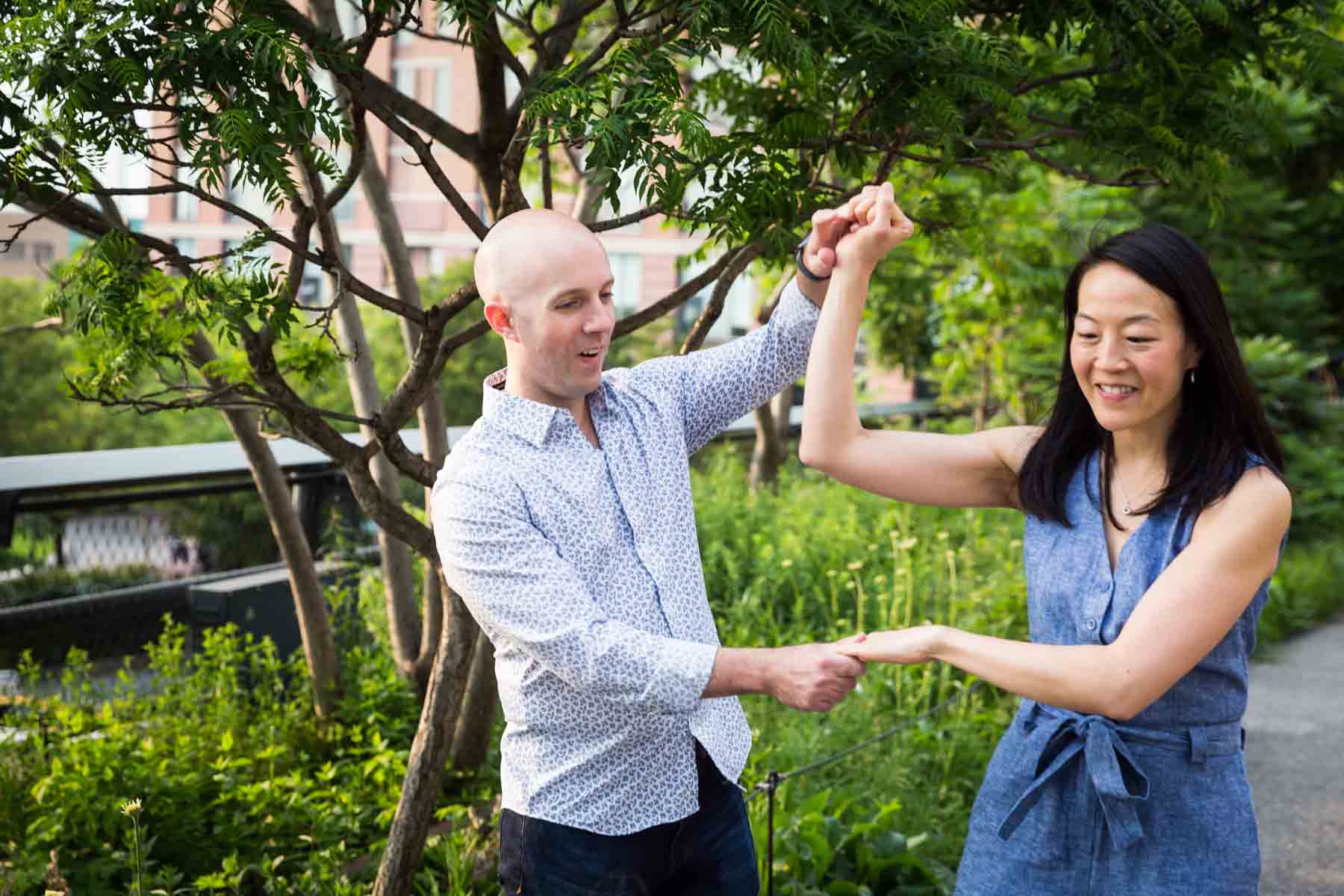 Couple dancing for an article on High Line family portrait tips