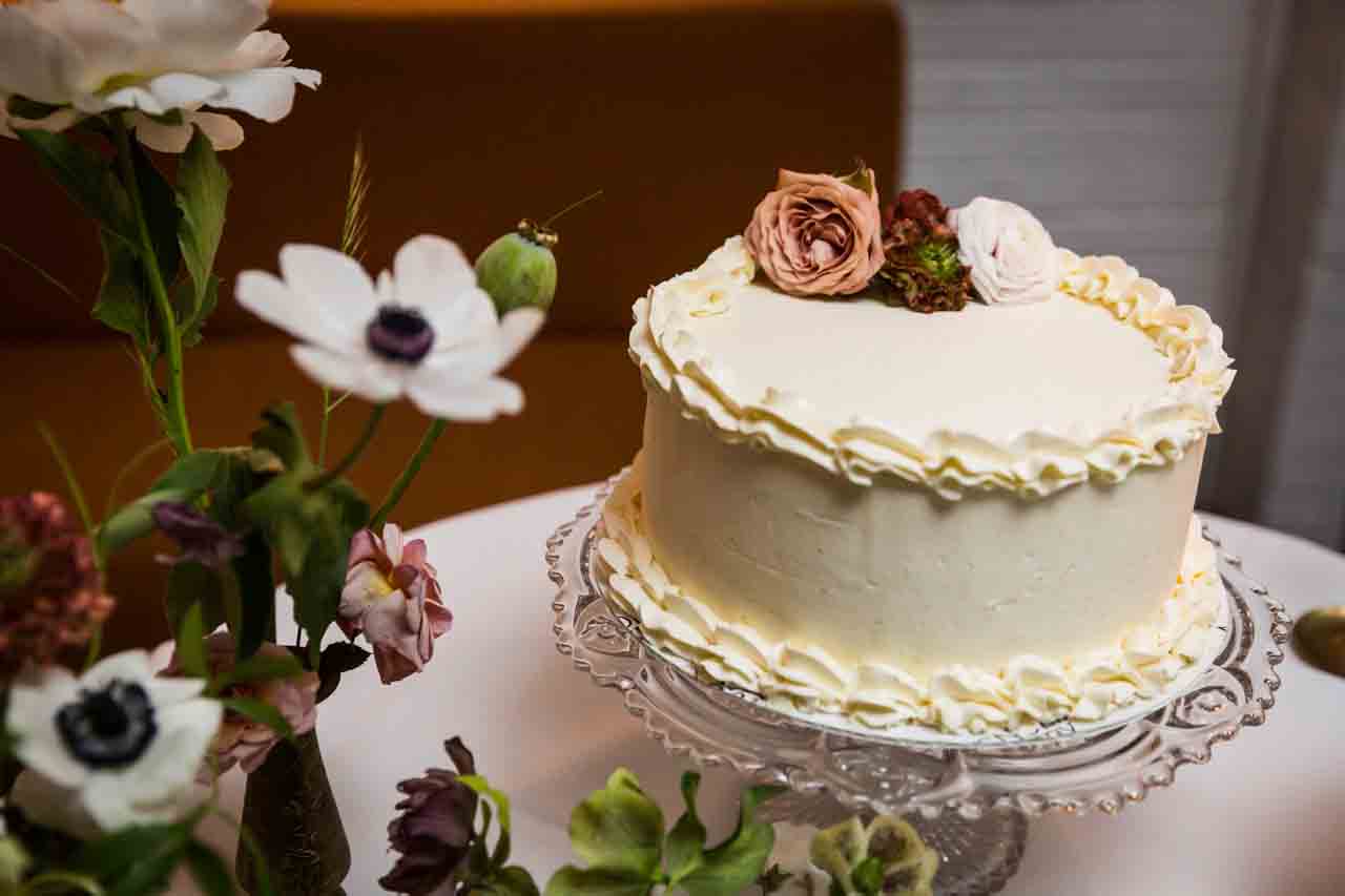 Wedding cake at a Central Park Conservatory Garden wedding