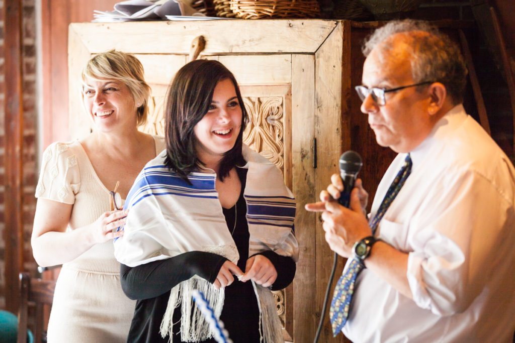 Bat mitzvah ceremony at Covo Restaurant, by NYC bat mitzvah photographer, Kelly Williams