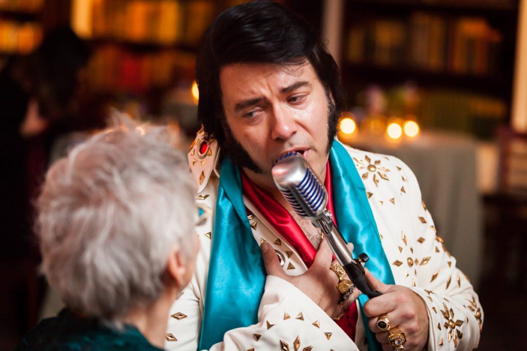 Elvis impersonator at a Housing Works Bookstore wedding, by NYC wedding photojournalist, Kelly Williams