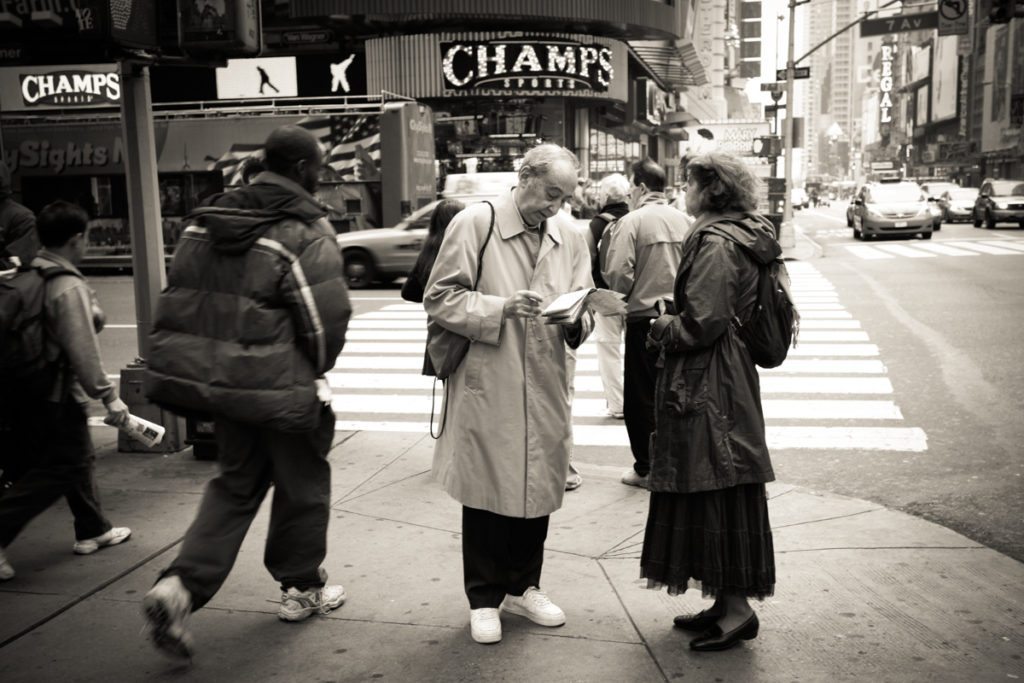 Times Square tourists by NYC photographer, Kelly Williams