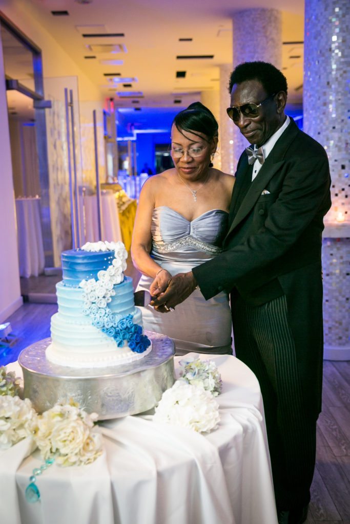Cake cutting at an Allegria Hotel party by NYC event photojournalist, Kelly Williams