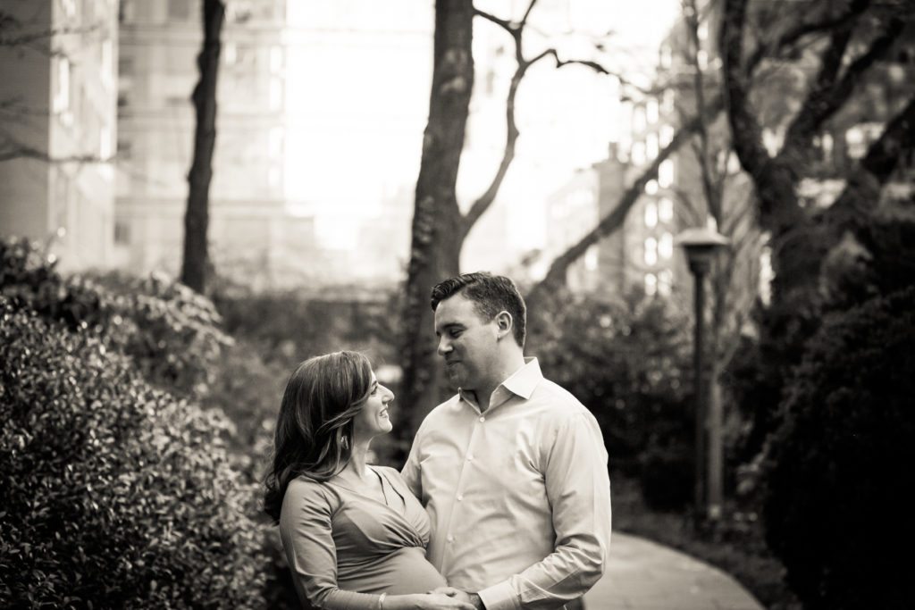 Manhattan parents-to-be by photojournalistic maternity photographer, Kelly Williams