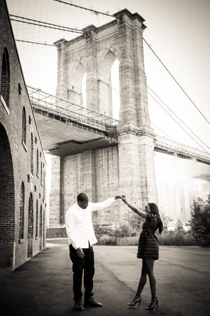 Brooklyn Bridge Park engagement photos by Brooklyn engagement photographer, Kelly Williams