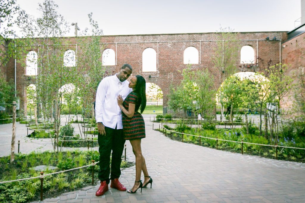 Brooklyn Bridge Park engagement photos by Brooklyn engagement photographer, Kelly Williams