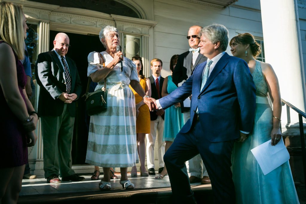 Moris Jumel Mansion wedding photo for an article on how to take great group photos by Kelly Williams