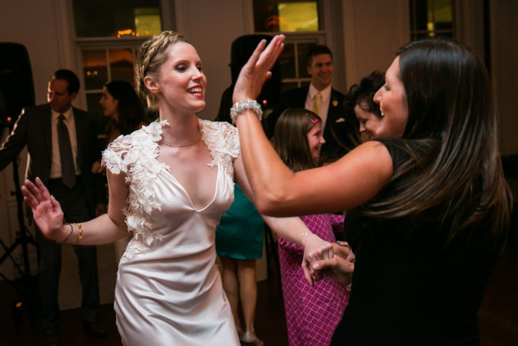 Party planning checklist by NYC event photojournalist, Kelly Williams