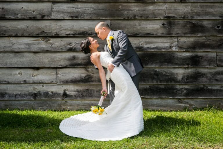 When Should My Wedding Photographer Arrive?