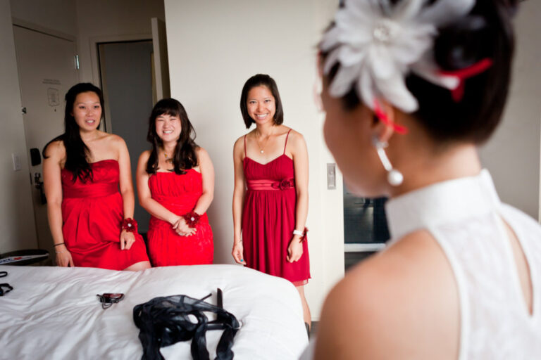 Photo Tips for Mismatched Bridesmaid Dresses