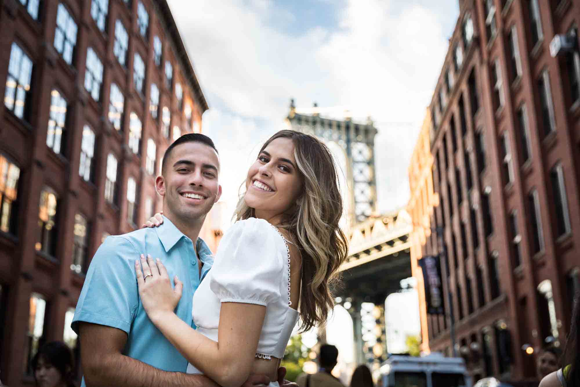 Couple in front of Manhattan Bridge on Washington Street