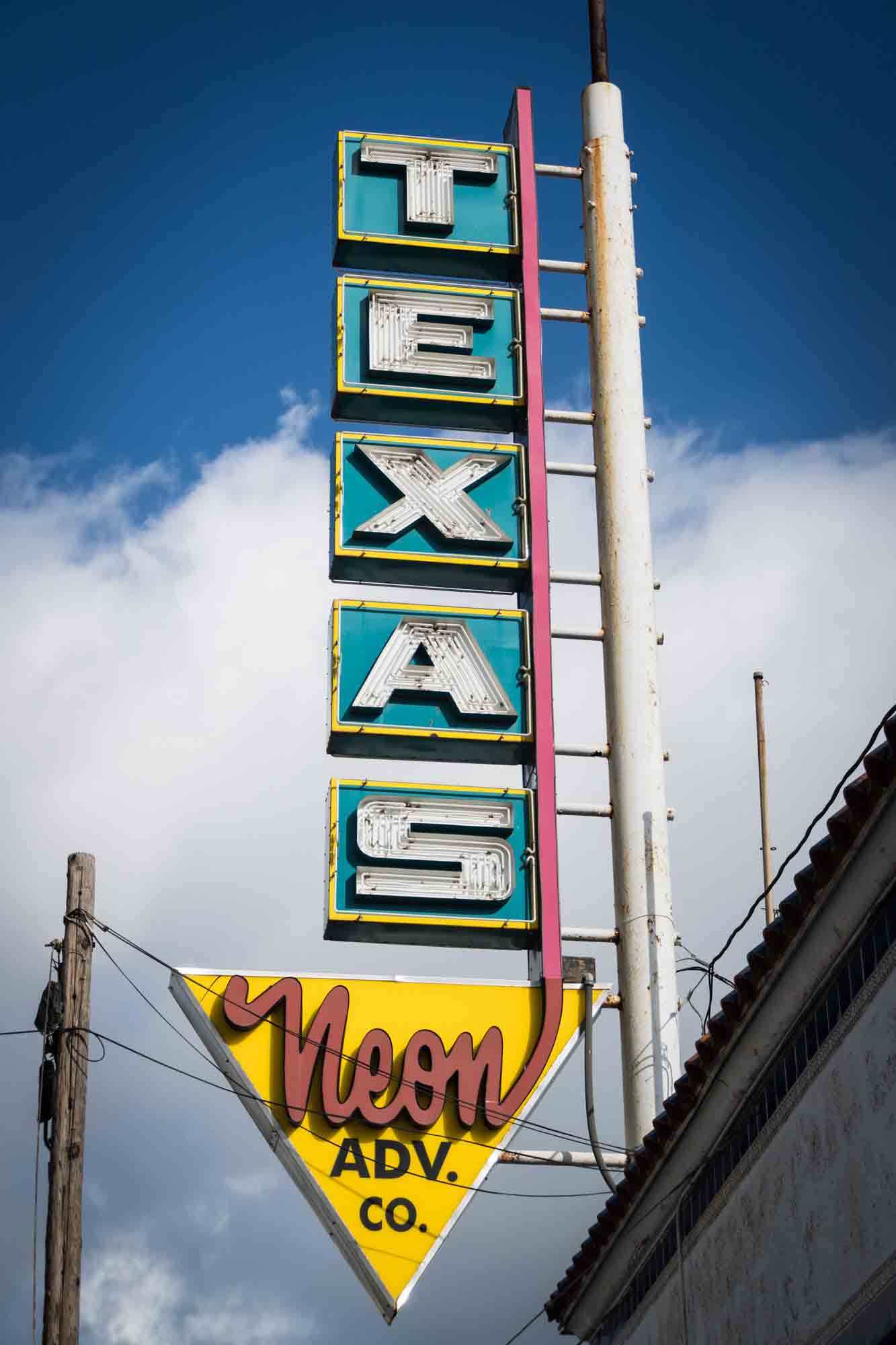 Neon sign that reads Texas Neon in San Antonio
