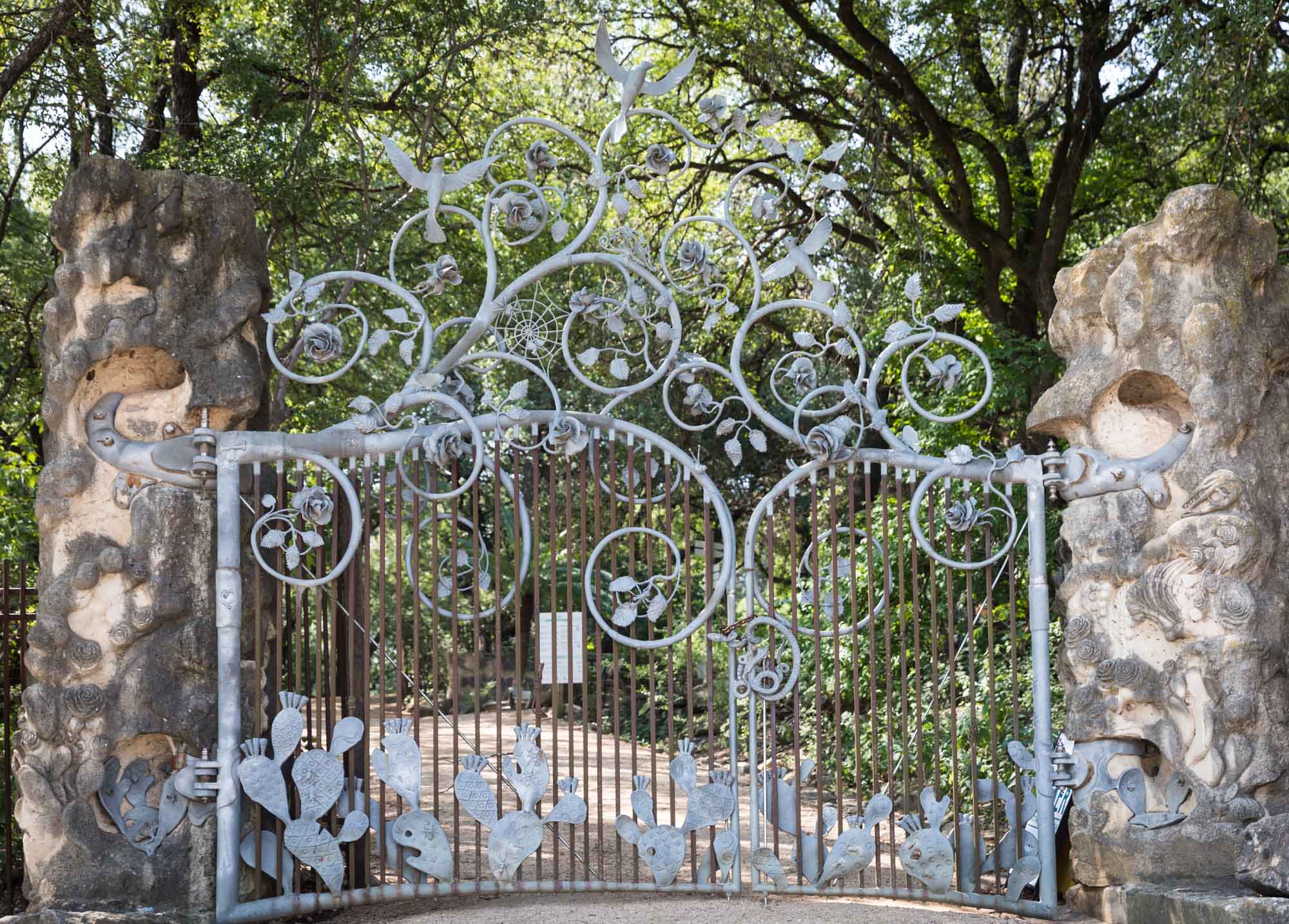 Ornamental Hartman Gate for an article on the best Zilker Botanical Garden photo locations