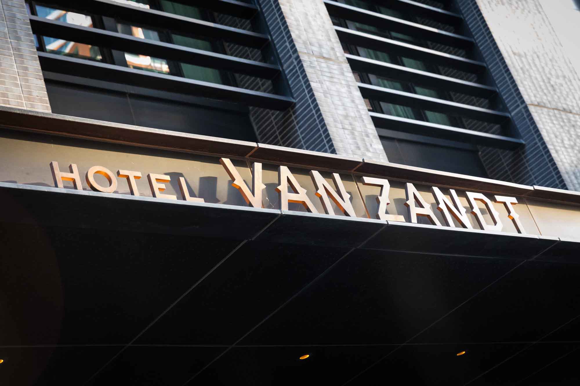 View of the front entrance of the Hotel Van Zandt