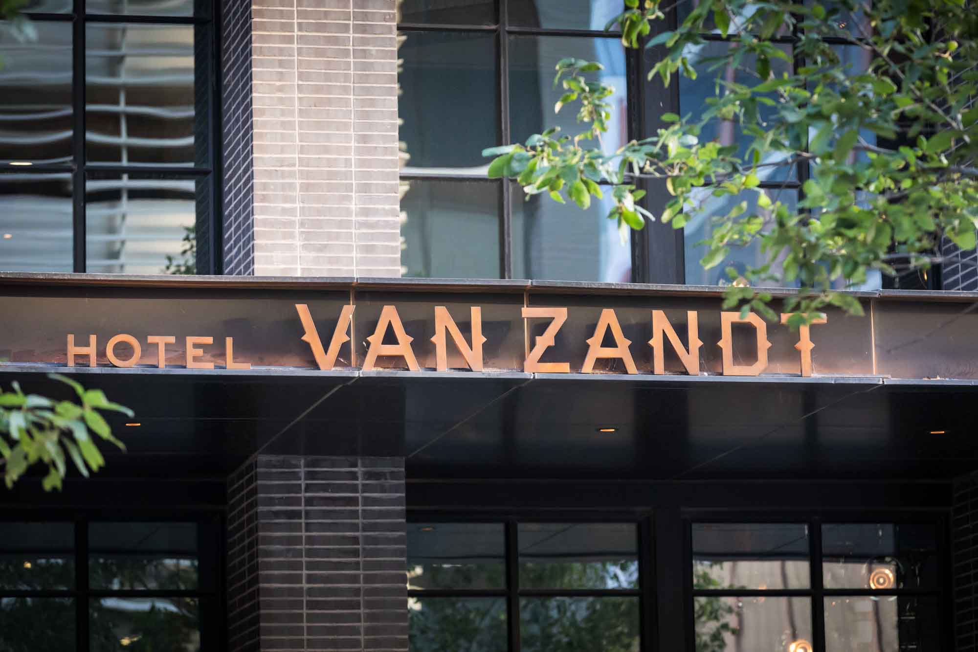 View of the front entrance of the Hotel Van Zandt