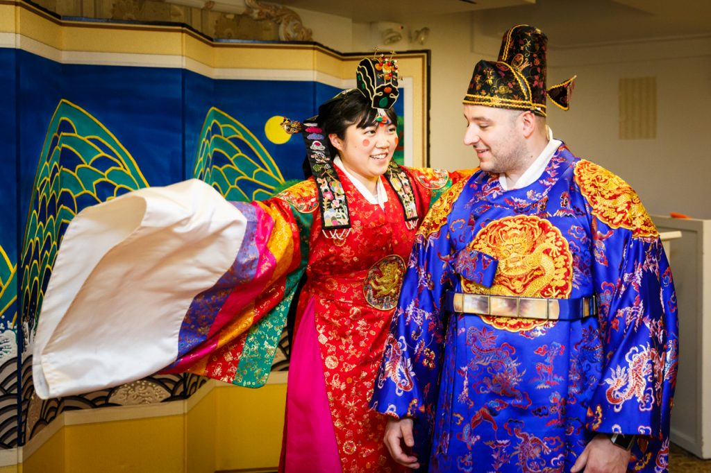 A Traditional Korean Pyebaek Ceremony in NYC Kelly Williams